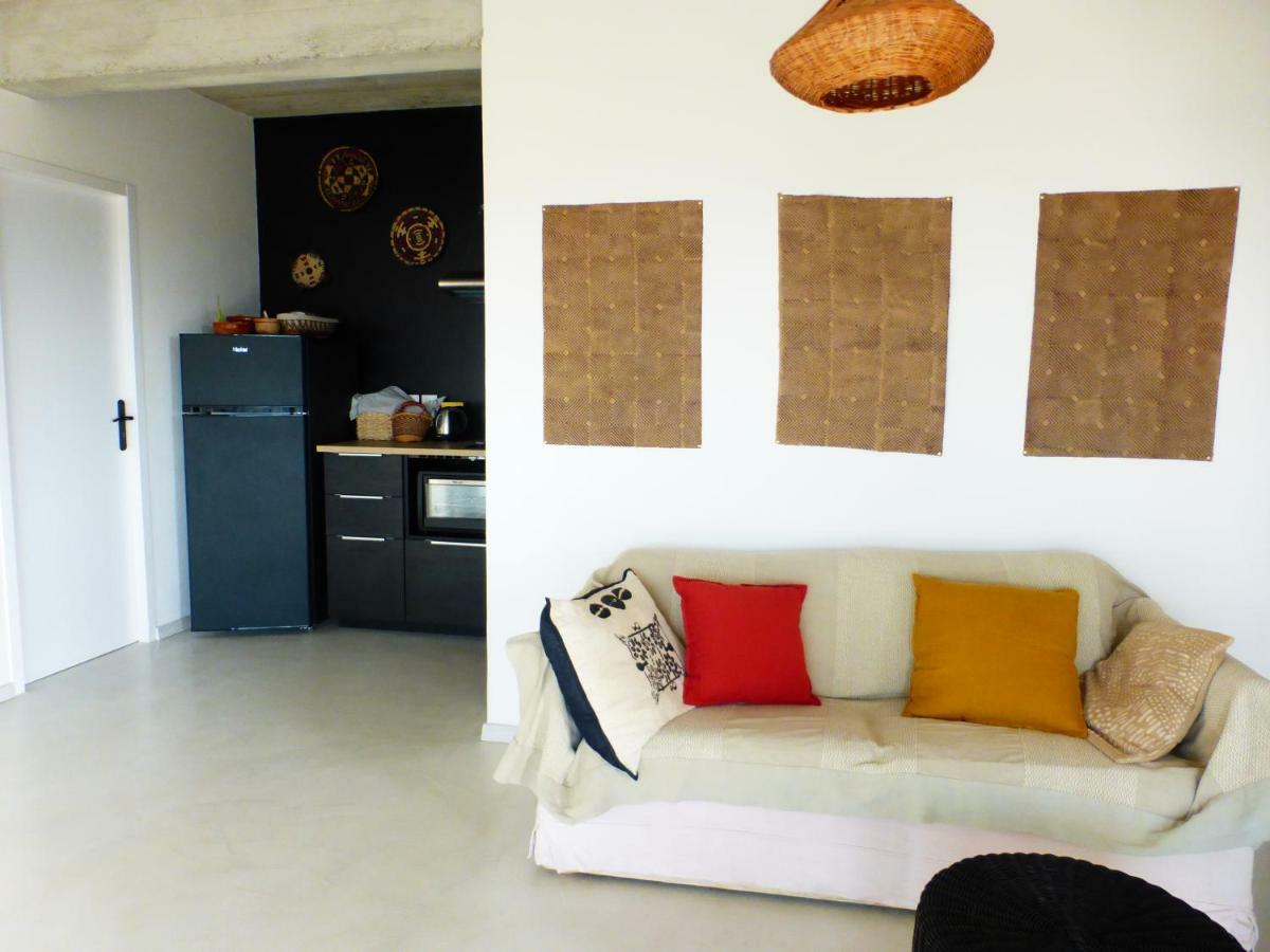 Maison Itze Saint-Saturnin-lès-Apt Exterior photo